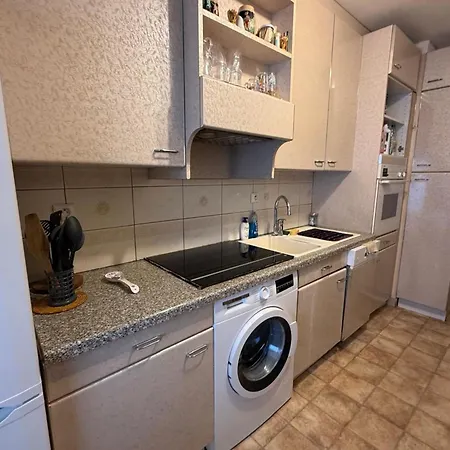 Διαμέρισμα With Balcony And Parking *